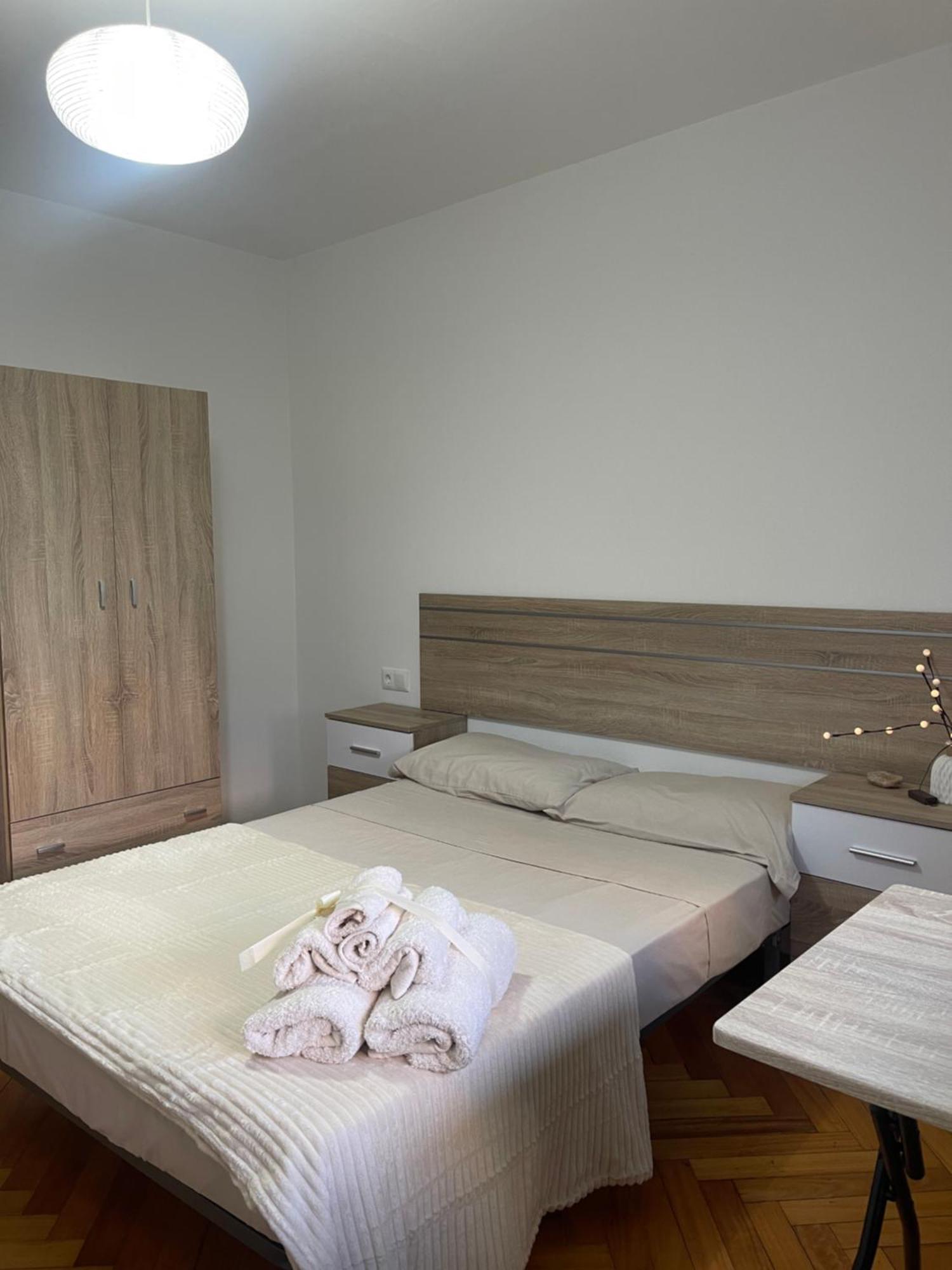 Disfruta De Exclusiva Habitacion Privada, A 5 Minutos De La Playa Vigo Ngoại thất bức ảnh